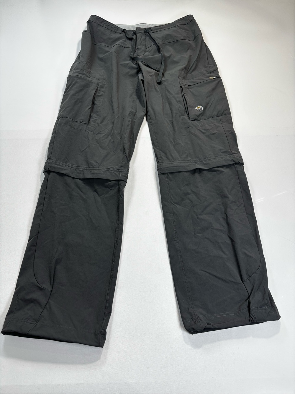 Mountain Hardwear Gray Women's Convertible Cargo Pants - Picture 1 of 11